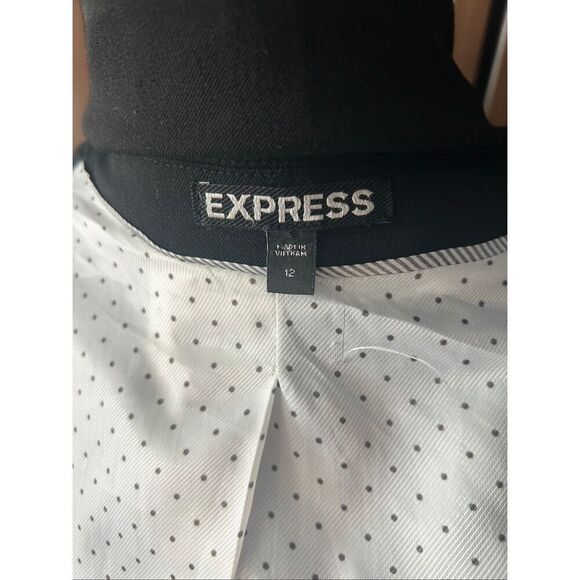 Express black work blazer size 12 one button stylish work attire - Picture 6 of 7